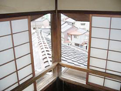 望楼からは伏木の町並みがみえます