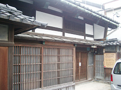 北前船主「棚田家」、要予約です 行ったら閉まってました・・・