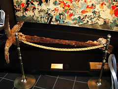 山居倉庫内に展示してあった北前船の碇(イカリ)